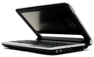 Illustration for article titled Sungjut TangoX Nano UMPC Comes With Integrated, Detachable Skype Phone